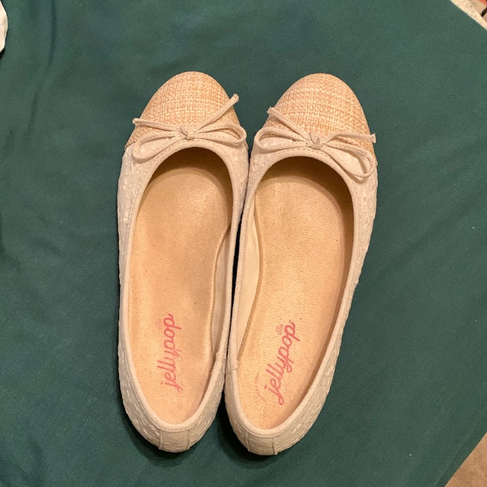 Ballet flats